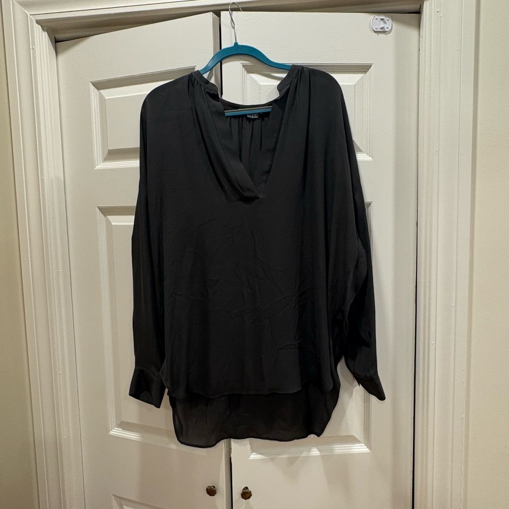Vince Black V-Neck Long Sleeve Silk-Like Blouse